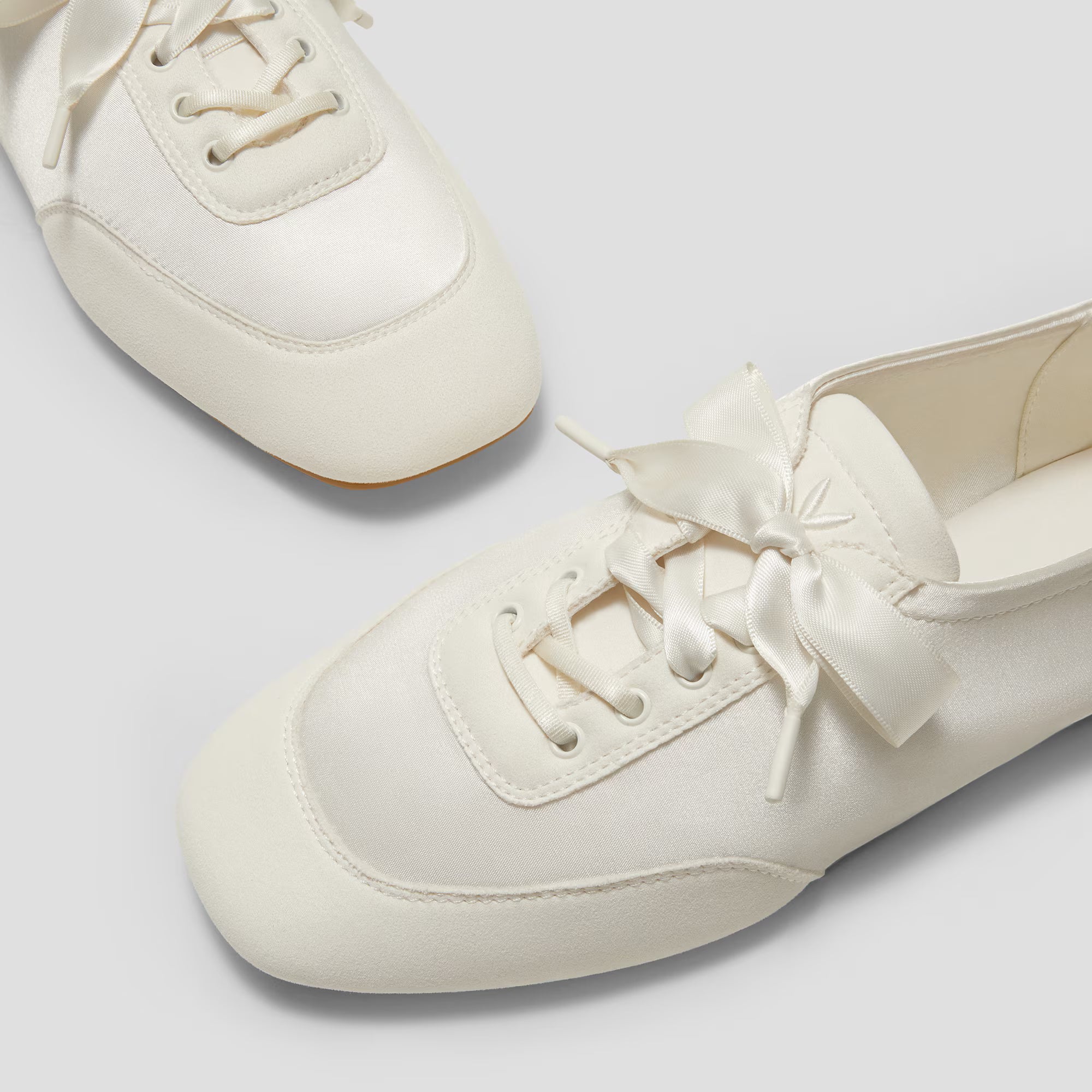 Zapatilla de satén ultraligeras con punta redonda - Slim Sole™